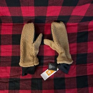 Timberland Tan and Black Mittens